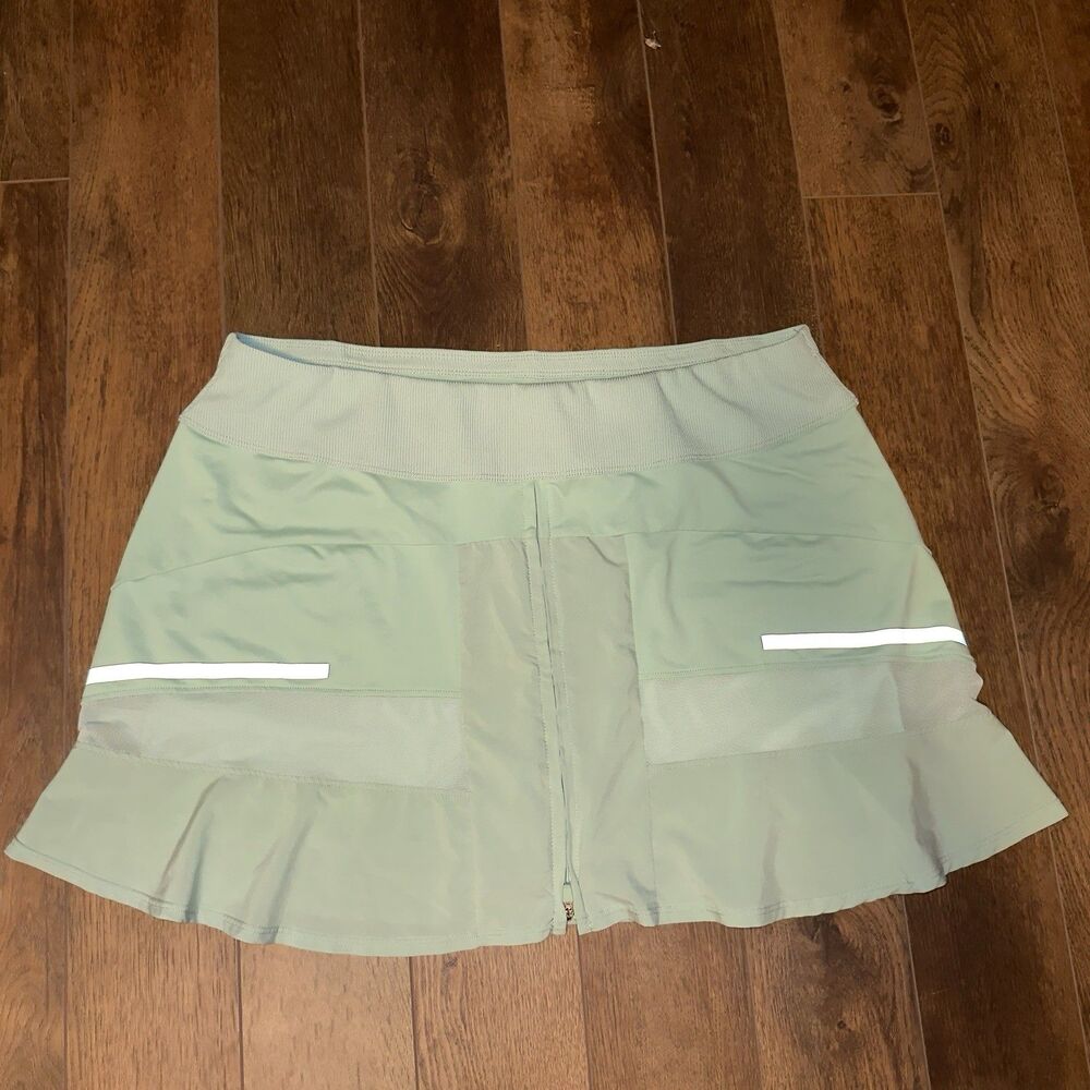 Lucky in Love Ladies Green XL (14) Tennis/Golf Skort Stretch pull on Tech